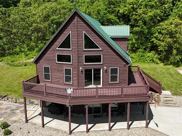 693 Evening Star Ave SE, Canton, OH 44730