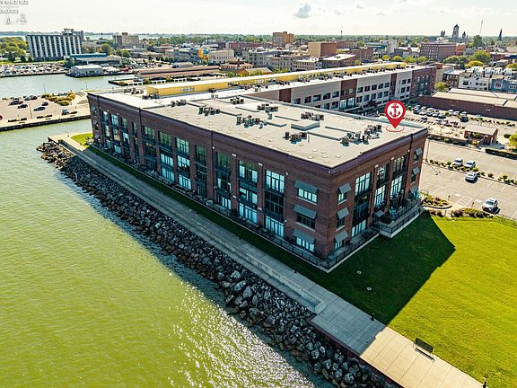 2nd image of 401 W Shoreline Dr Unit 358