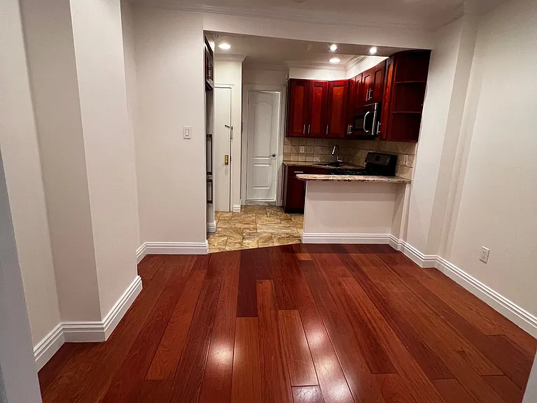 8 Spring St #3FW — Photo 13