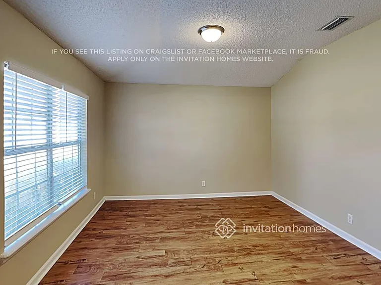 716 S Lake Cunningham Ave — Photo 8