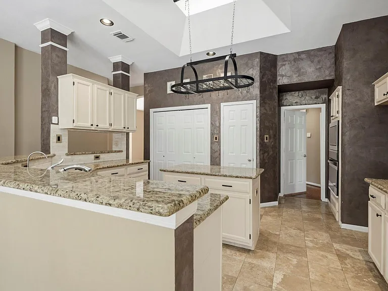 1638 Almond Brook Ln — Photo 15