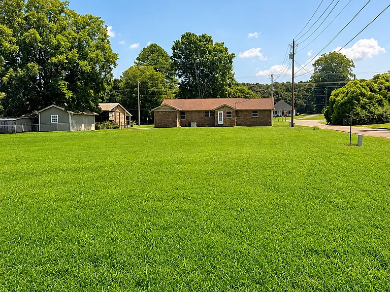 5569 Winchester Rd — Photo 2