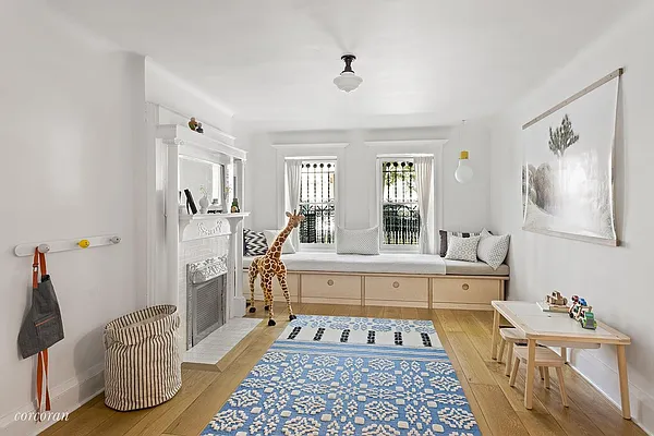 Sold by Corcoran | media 21