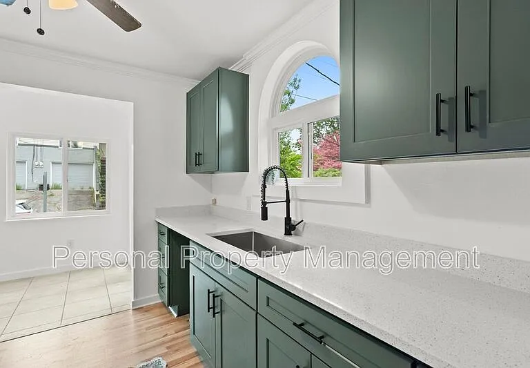 1346 NW Couch St — Photo 13