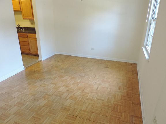 4th image of 2610 Central St #Tgst1dvqn