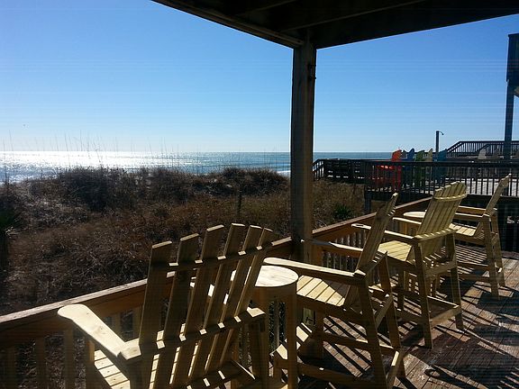 5th image of 3944 Island Dr