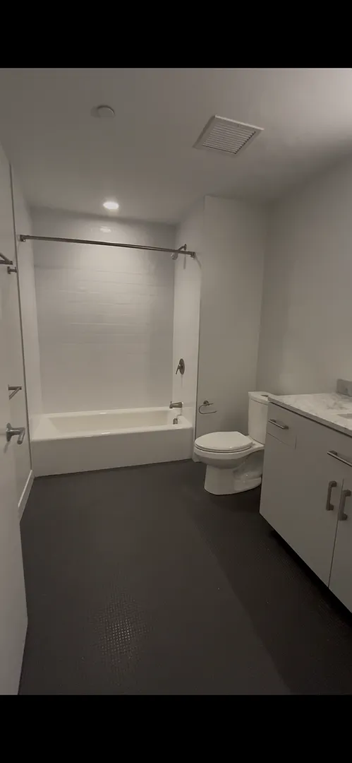 2 Bed 2 Bath - July Move-In — Photo 2