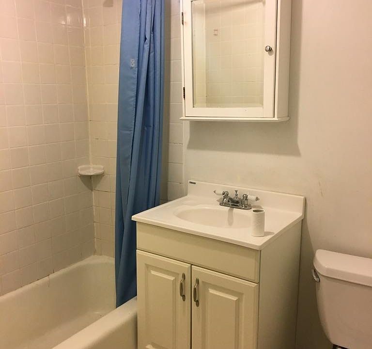 2nd image of 1743 Commonwealth Ave #1SE