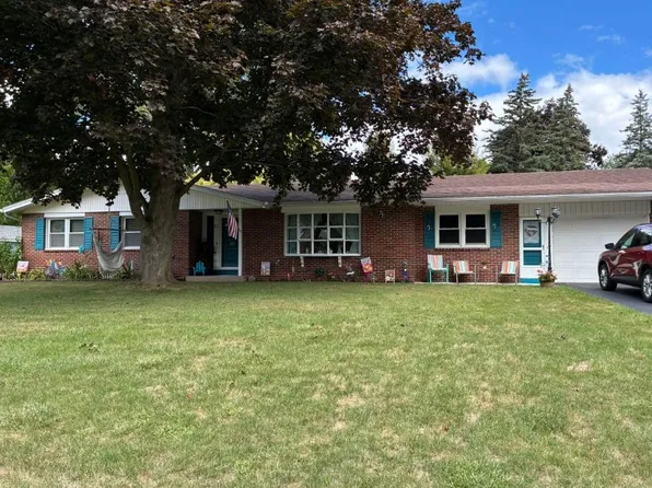 71 Bellmawr Dr, Rochester, NY 14624