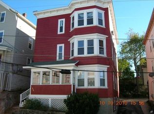 31 Paradis Ave, Woonsocket, RI 02895