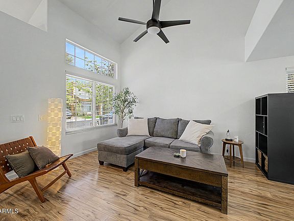 4th image of 1405 E GAIL Drive