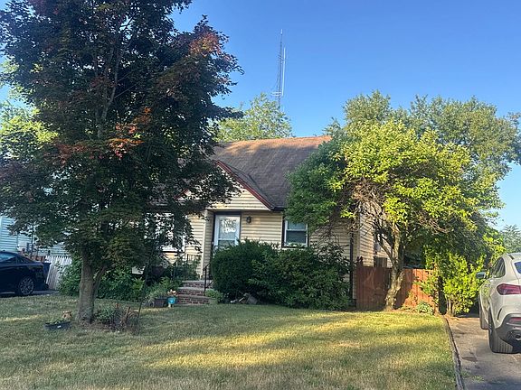 2nd image of 35 Brokaw Blvd