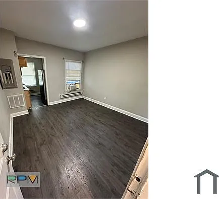 2 bed, $1,400 — Photo 1