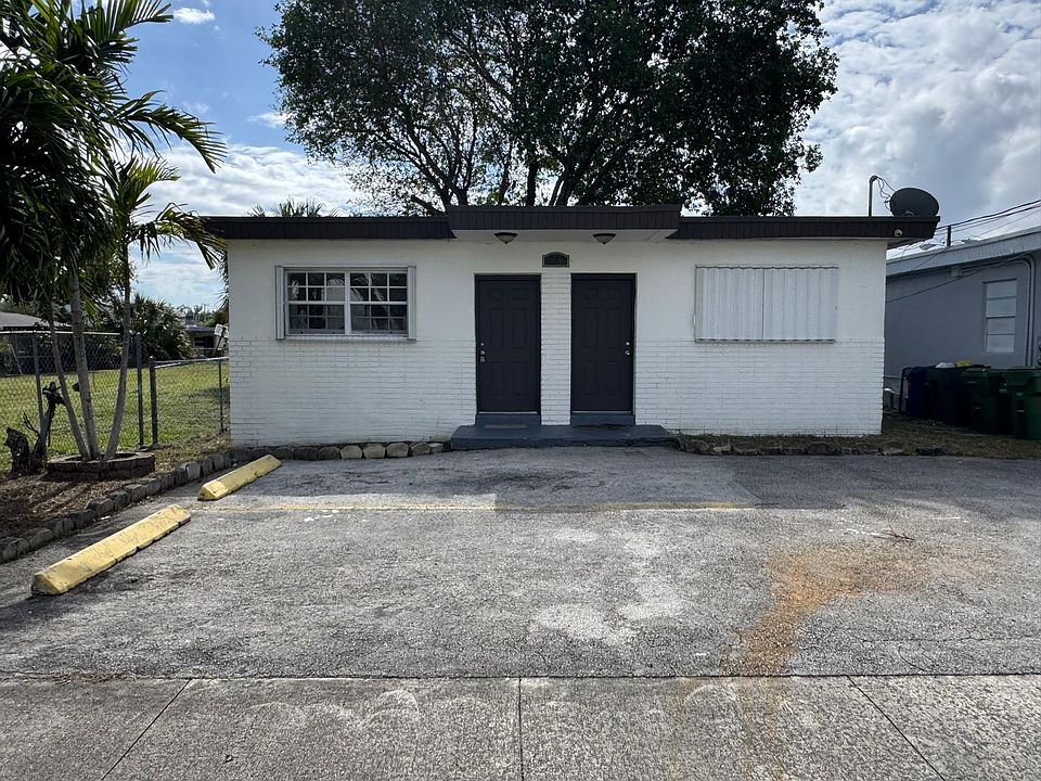 1st image of 1042 Foster Road