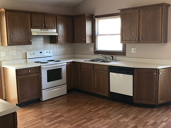 Large eat-in kitchen