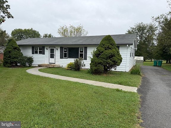 2nd image of 3 Springview Blvd