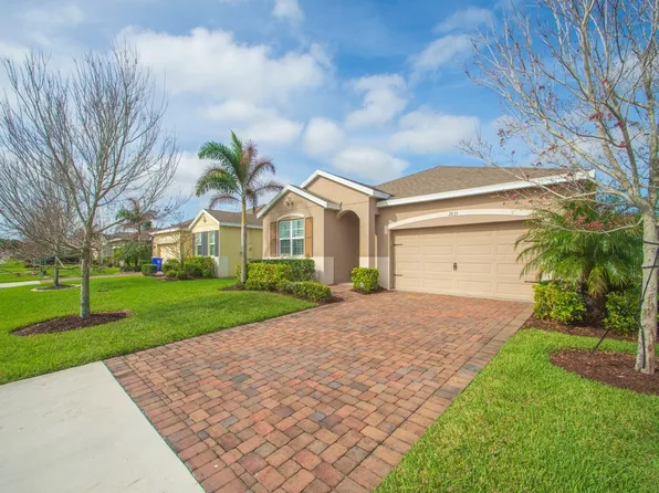 2633 Crowned Eagle Cir SW, Vero Beach, FL 32962