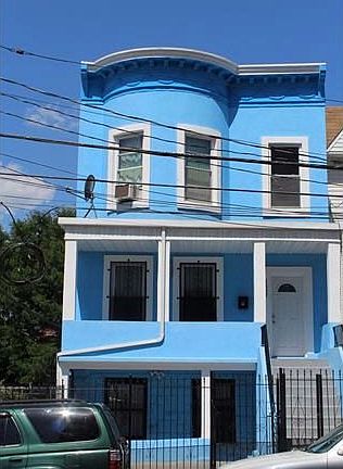 2nd image of 1525-1527 Bryant Ave