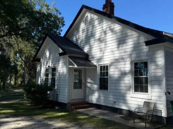 415 S Main St #B, Bishopville, SC 29010