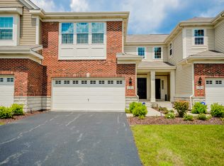 2717 Blakely Ln, Naperville, IL 60540