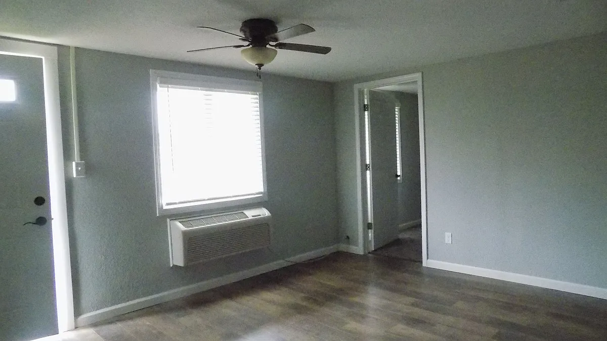 Building Photo - 69 Northshore Dr #C