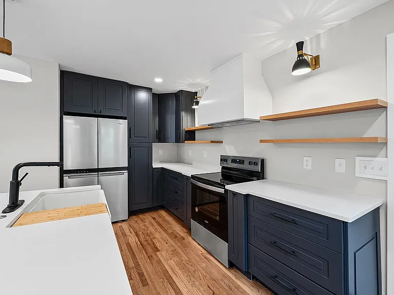 10 Amherst Ave — Photo 6