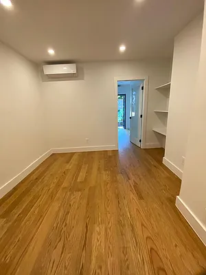 Rented by Suzuki Capital LLC | media 13