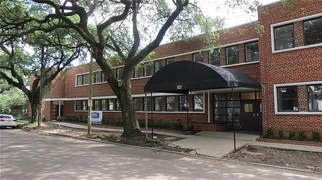 1st image of 821 Washington Ave #204