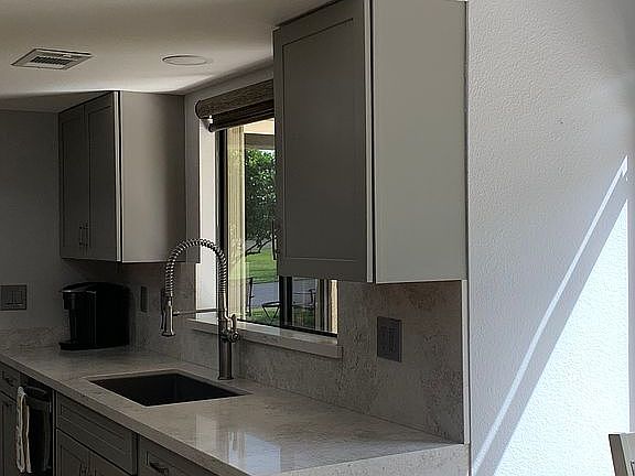 5th image of 558 S Palo Verde Way
