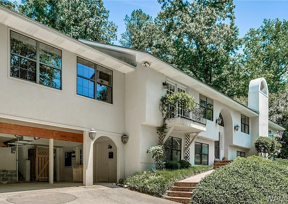 1st image of 3520 Woodland Hills Dr