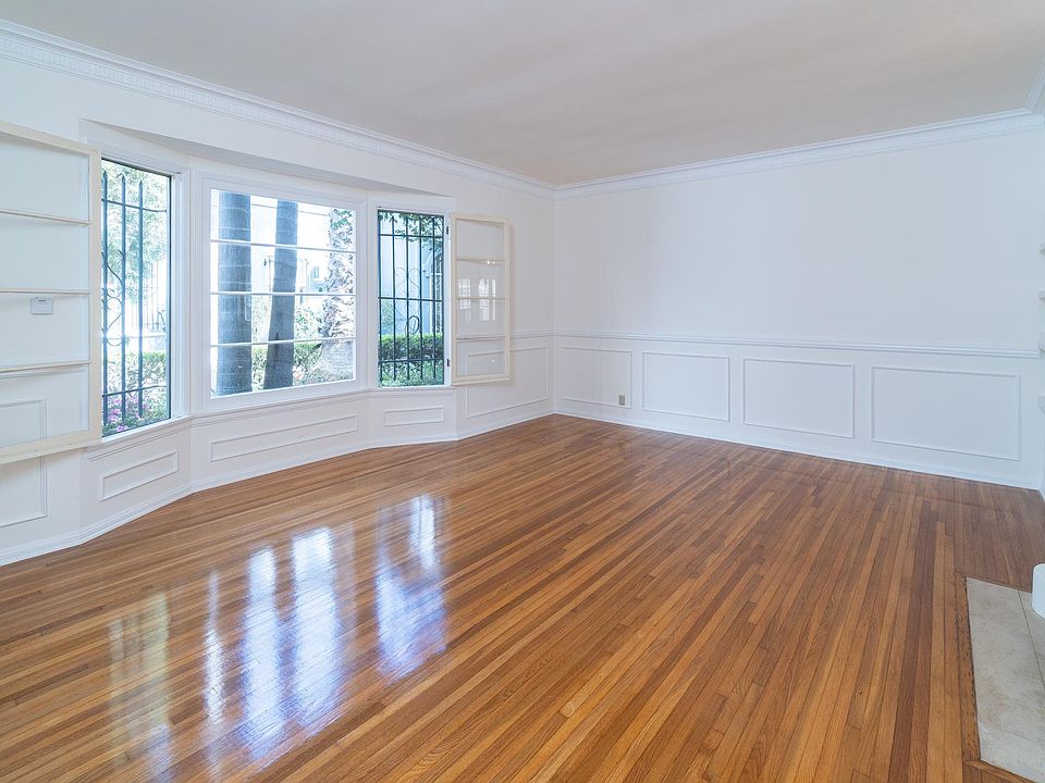 1st image of 457 N Ogden Dr
