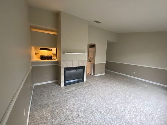 2nd image of 6001 Country Ln APT 123