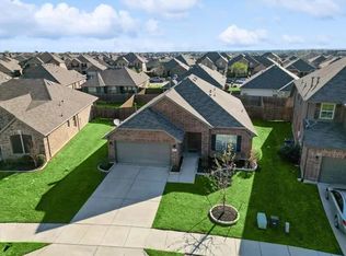 2717 Castle Creek Dr, Little Elm, TX 75068