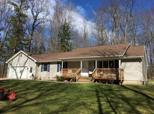 5691 Meridian Line Rd, Johannesburg, MI 49751