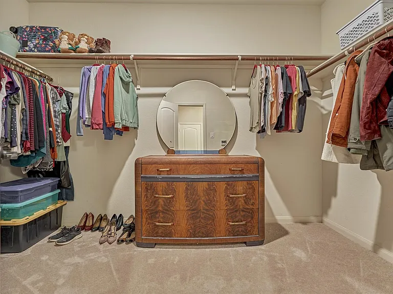 8884 Oval Glass St — Photo 3