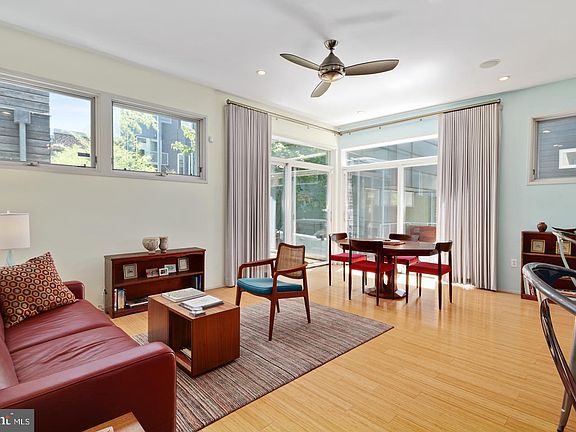 5th image of 1342 E Berks St APT B