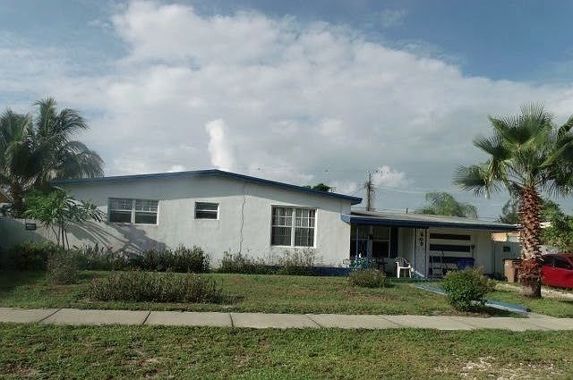 1st image of 260 NE 44th St