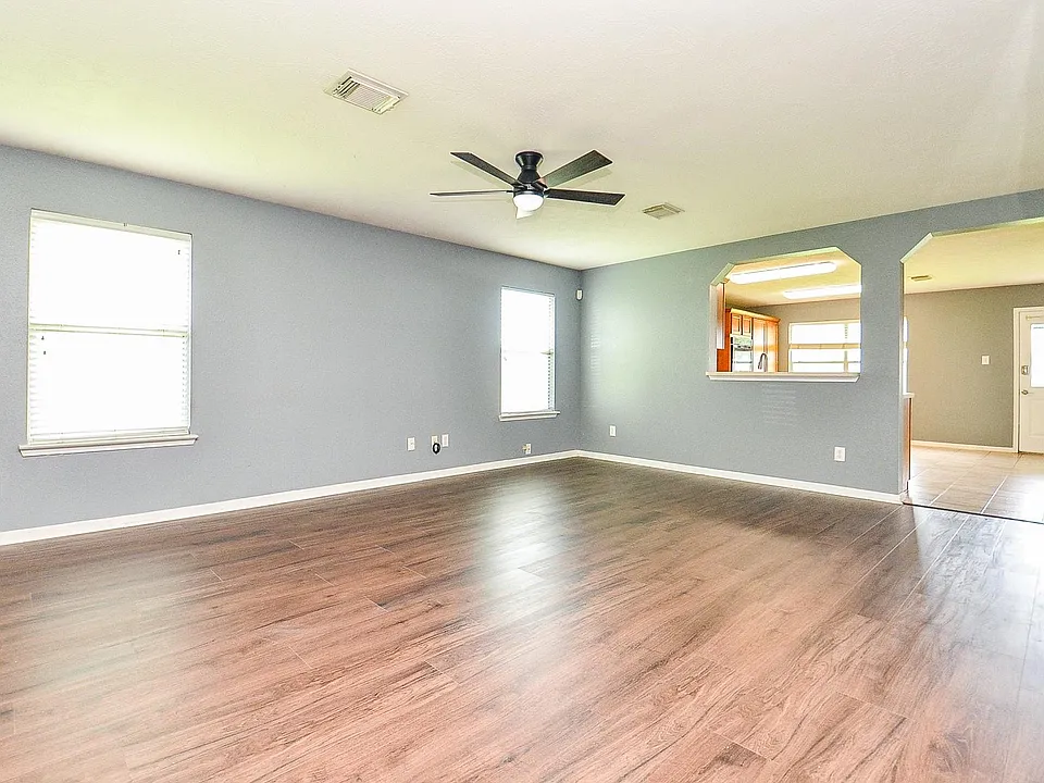 1910 Poco Dr