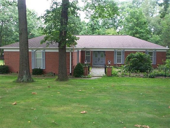 2nd image of 29820 White Oak Dr