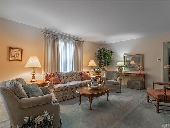 4th image of 4235 Woodcliffe Ave