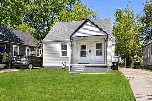 4217 Grand Ave Photo 1