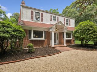 7 Upper Devon Rd, Port Jefferson, NY 11777