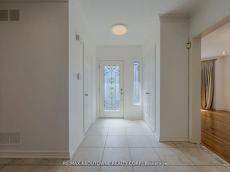 1487 The Links Dr — Photo 2