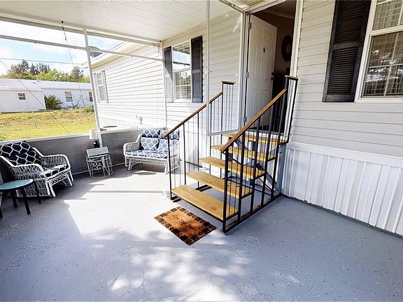 2nd image of 15473 Sunkist Dr