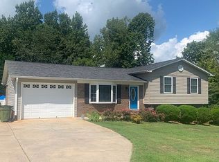 177 Fisher St, Lexington, NC 27292