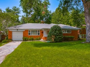 8711 Westglen Dr, Dallas, TX 75228