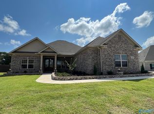 112 Geneva Ct, Meridianville, AL 35759