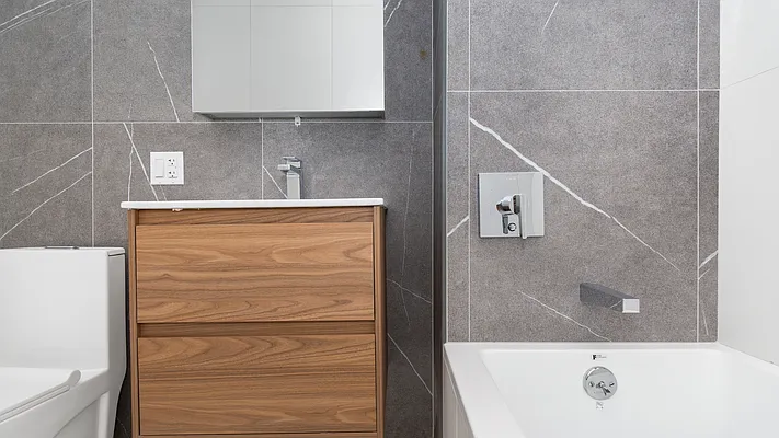 Rented by Nooklyn NYC LLC | media 22