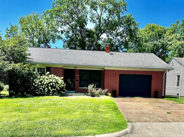 307 W Washington St, Columbia, IL 62236