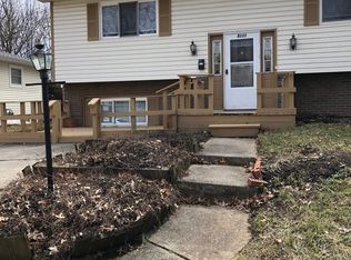 5111 Fullerton Dr, Columbus, OH 43232